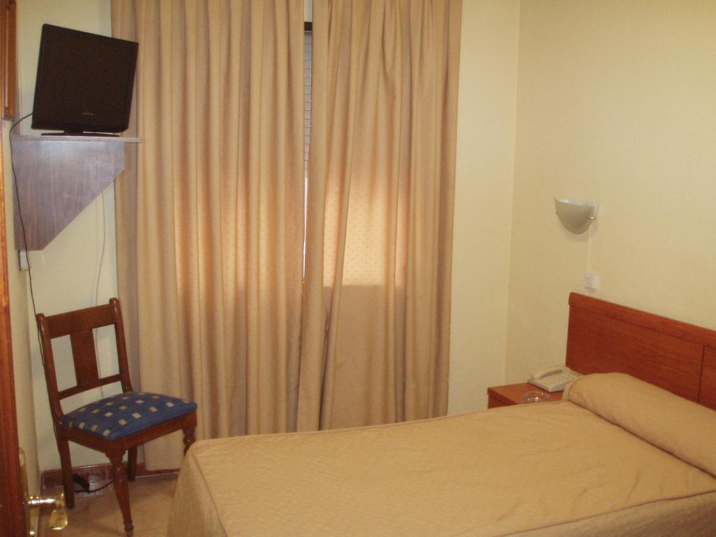 Hotel Los Hermanos Ocaña Kültér fotó