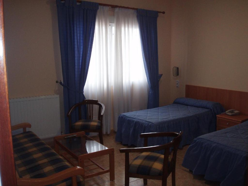 Hotel Los Hermanos Ocaña Szoba fotó