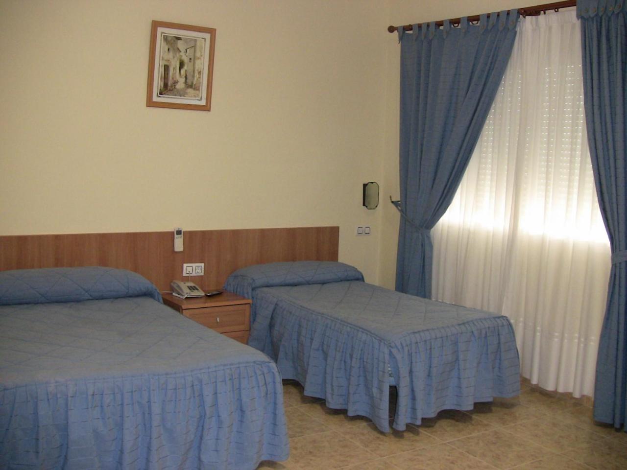 Hotel Los Hermanos Ocaña Kültér fotó